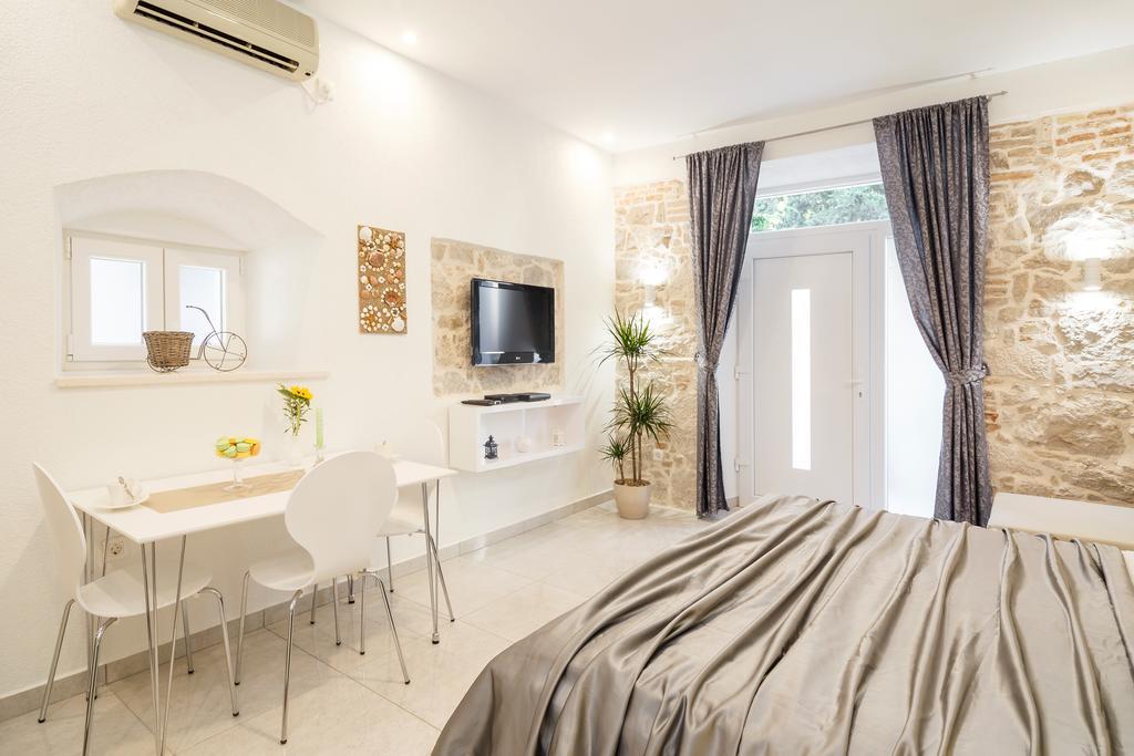 Apartment Males Σπλιτ Εξωτερικό φωτογραφία